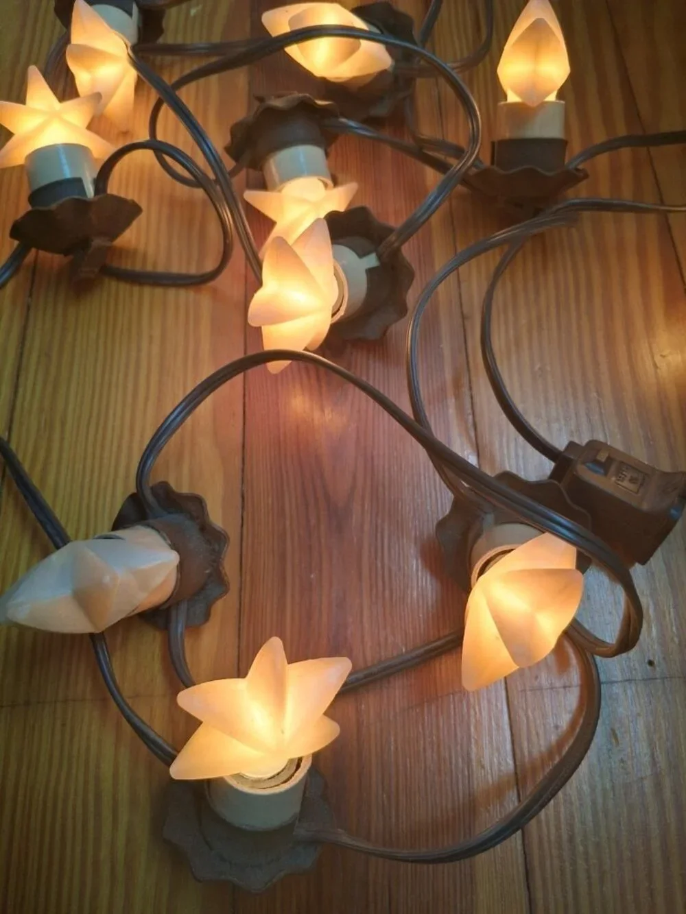 Vintage Silicone Star String Lights Metal Base with Clips One Bulb Not Working